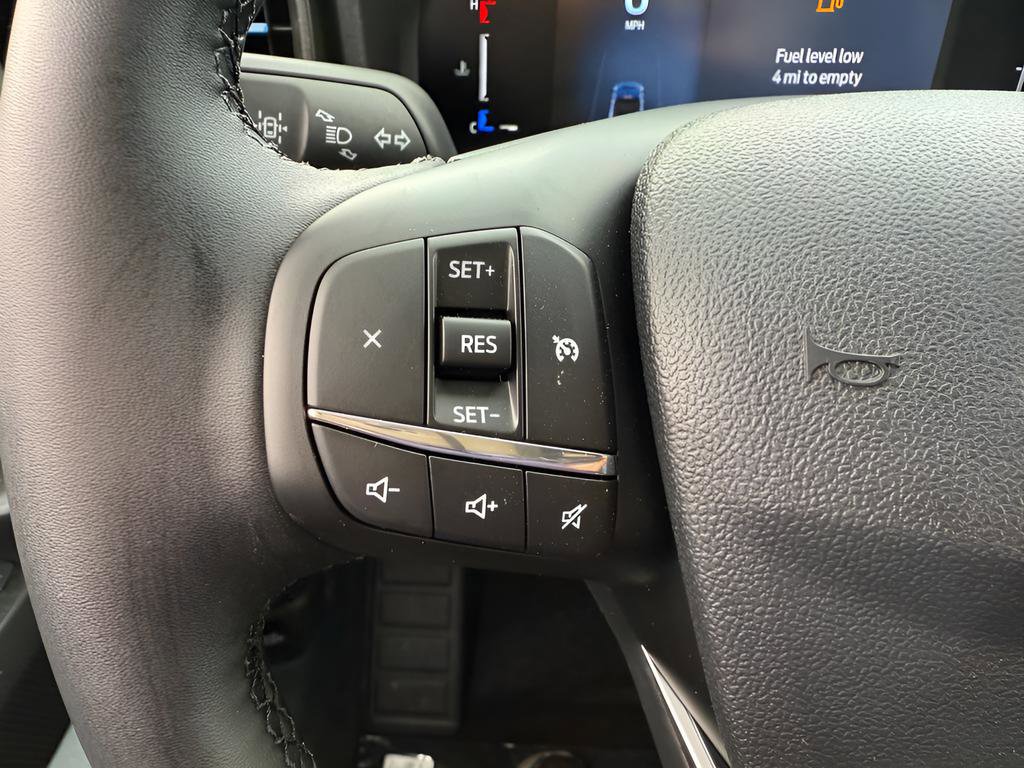 New 2025 Ford Maverick XLT w/ XLT Luxury Package AWD/4WD image 16