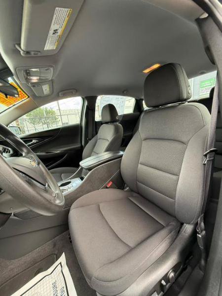 Used 2023 Chevrolet Malibu LT w/ Driver Confidence Package FWD image 11