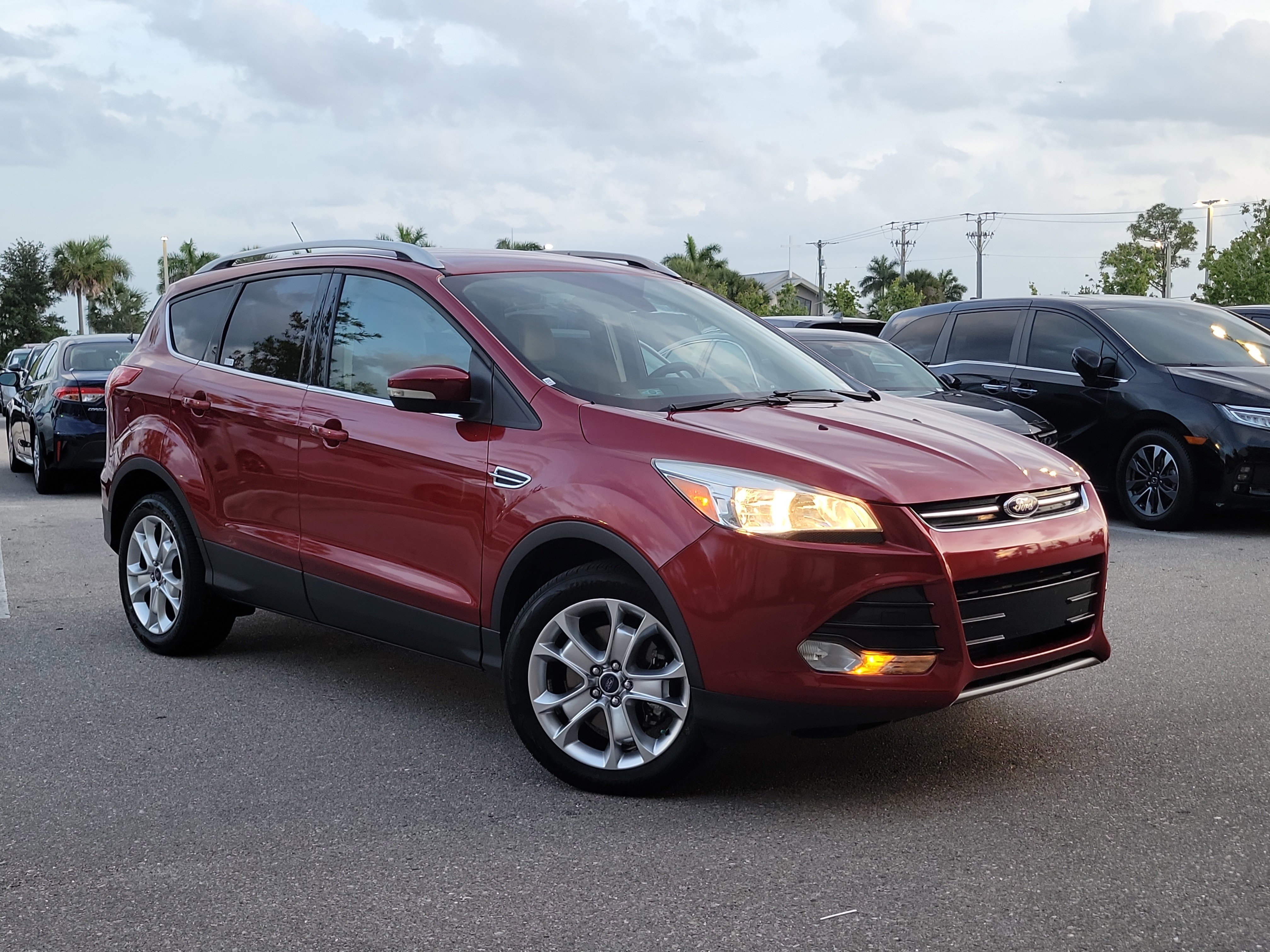 Used 2016 Ford Escape Titanium FWD image 31