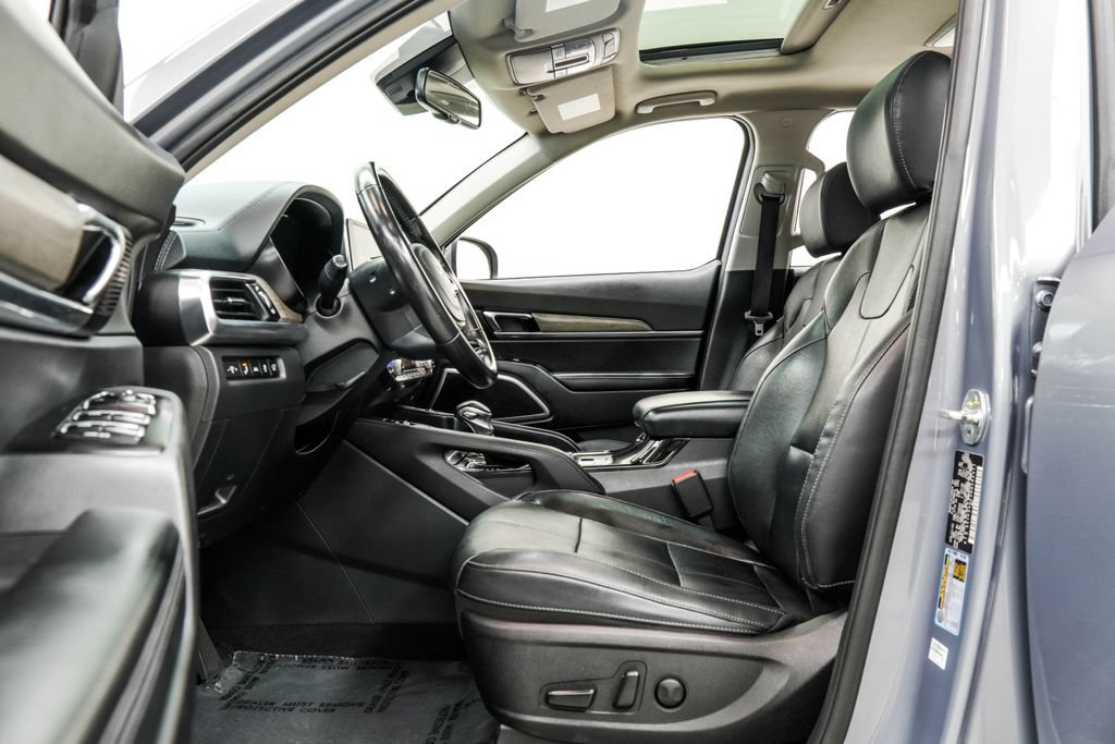 Used 2022 Kia Telluride EX w/ EX Premium Package FWD image 17