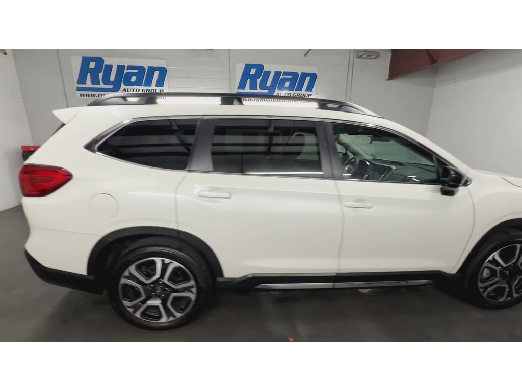 Used 2024 Subaru Ascent Limited w/ Technology Package AWD/4WD image 9
