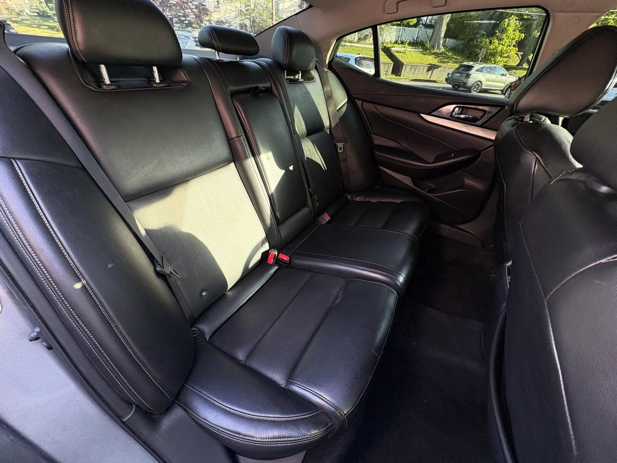 Used 2017 Nissan Maxima 3.5 SV FWD image 19