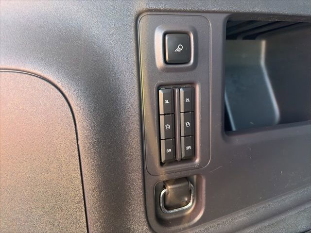 Used 2025 Ford Expedition Active image 25