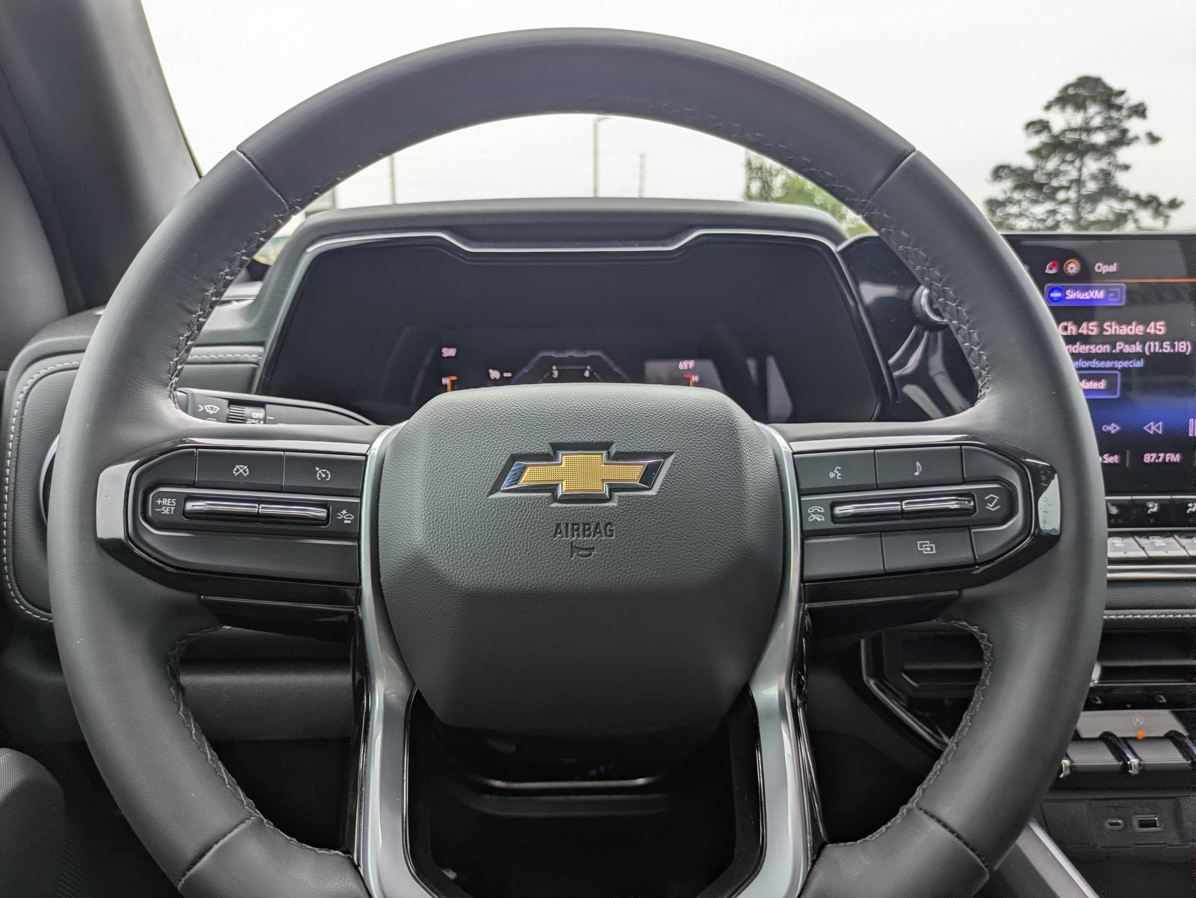 Used 2023 Chevrolet Colorado LT w/ LT Convenience Package II image 17