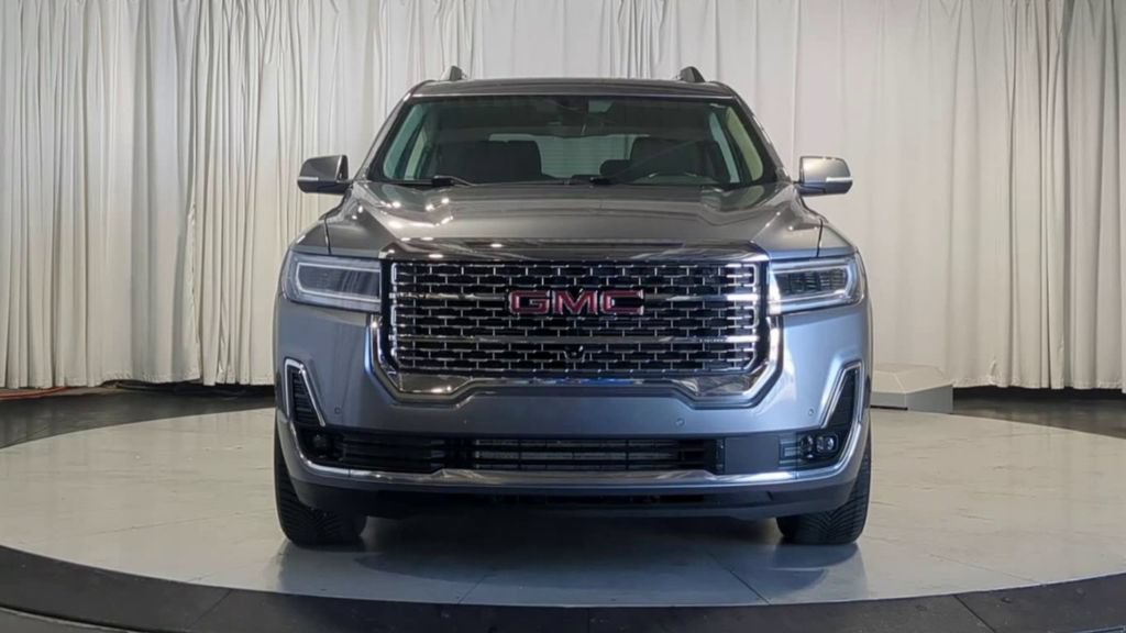 Used 2021 GMC Acadia Denali w/ Denali Ultimate Package AWD/4WD image 4