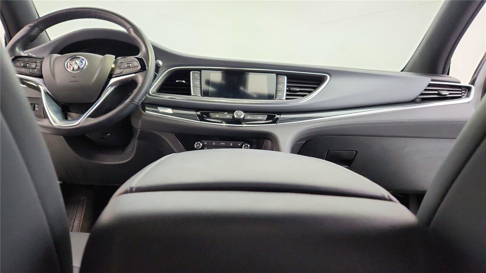 Used 2024 Buick Enclave Premium image 28