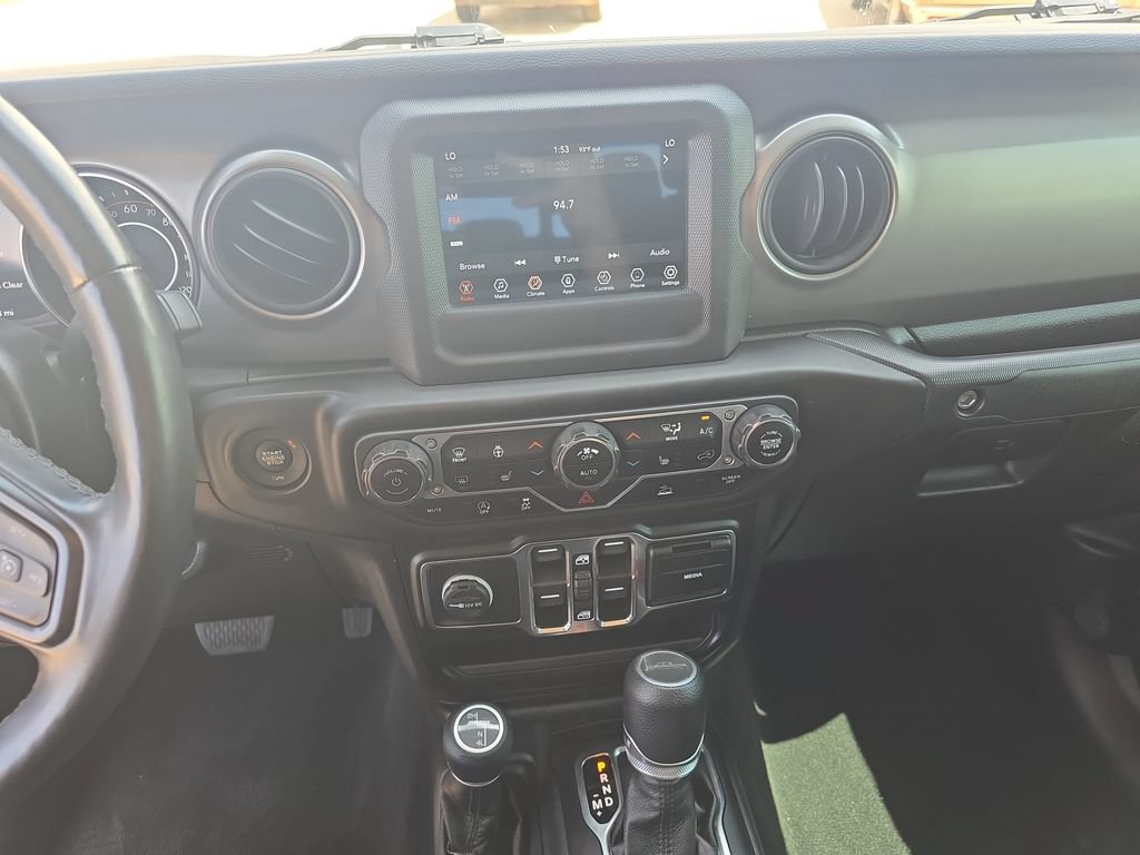 Used 2021 Jeep Gladiator Sport AWD/4WD image 21