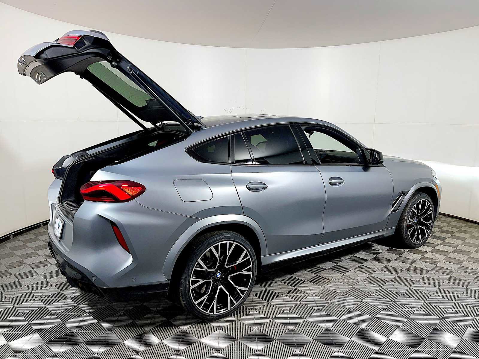 Used 2024 BMW X6 M Competition w/ Executive Package image 22