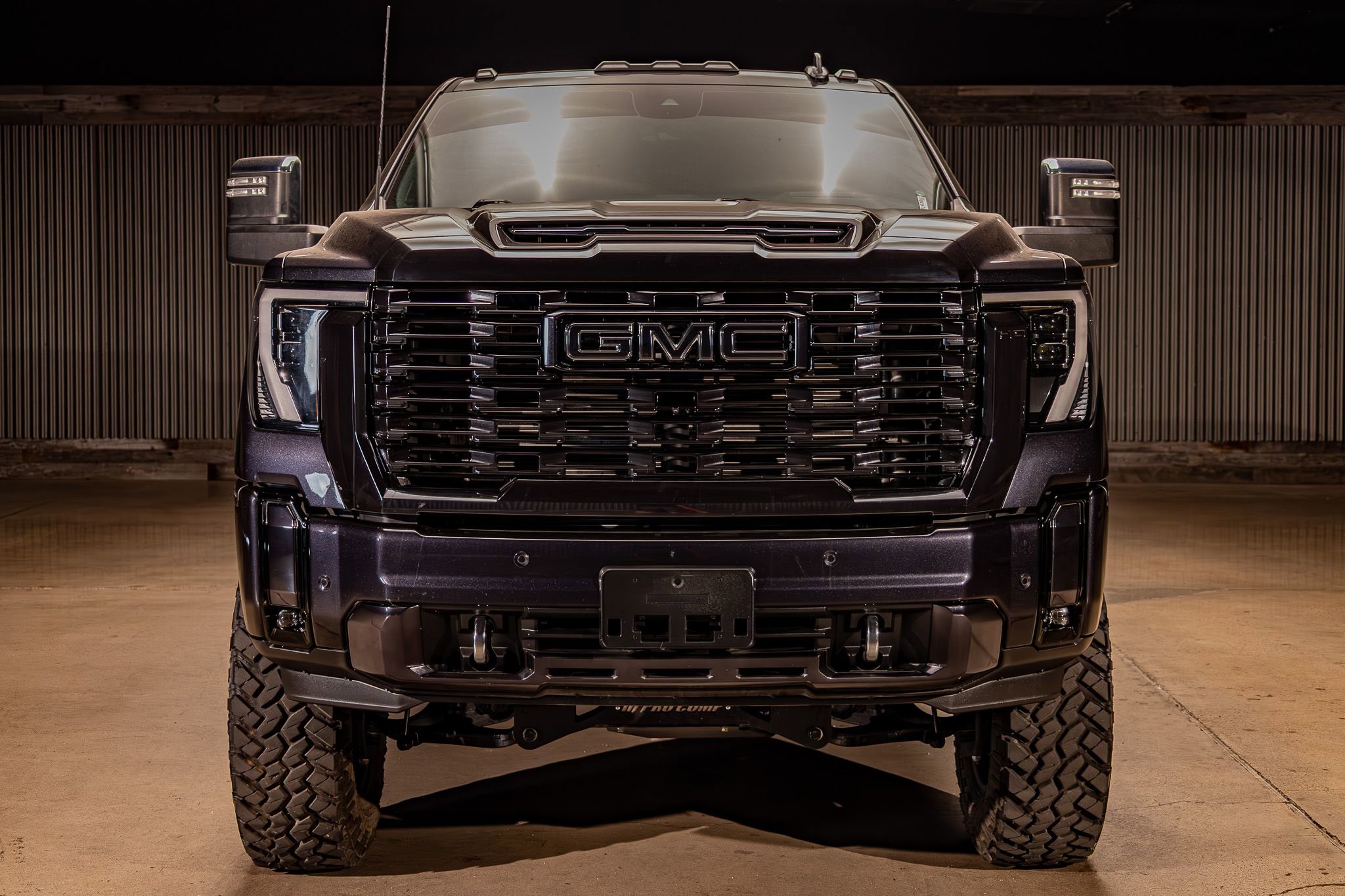 Used 2024 GMC Sierra 3500 Denali Ultimate image 2