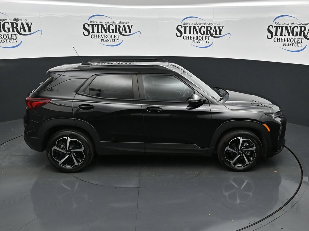 Used 2023 Chevrolet TrailBlazer RS w/ Sun and Liftgate Package FWD image 25