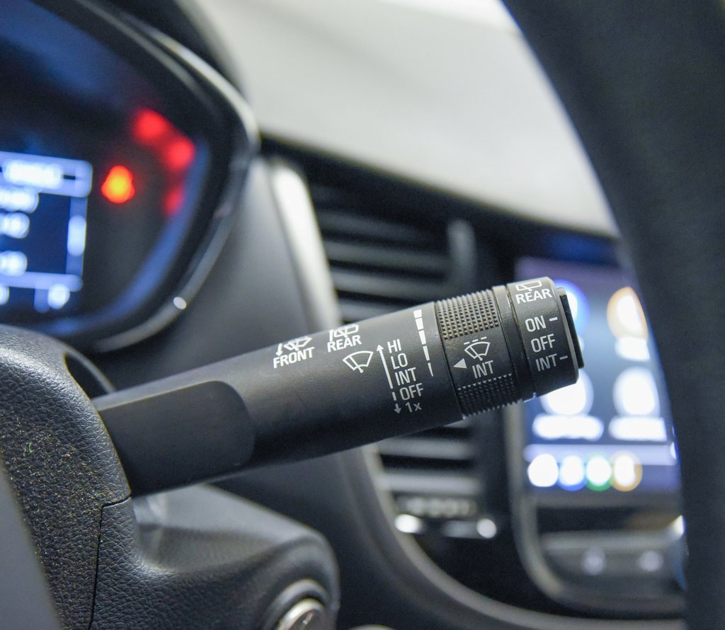 Used 2021 Chevrolet Trax LS image 21