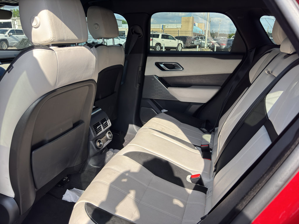 Used 2019 Land Rover Range Rover Velar R-Dynamic SE image 4