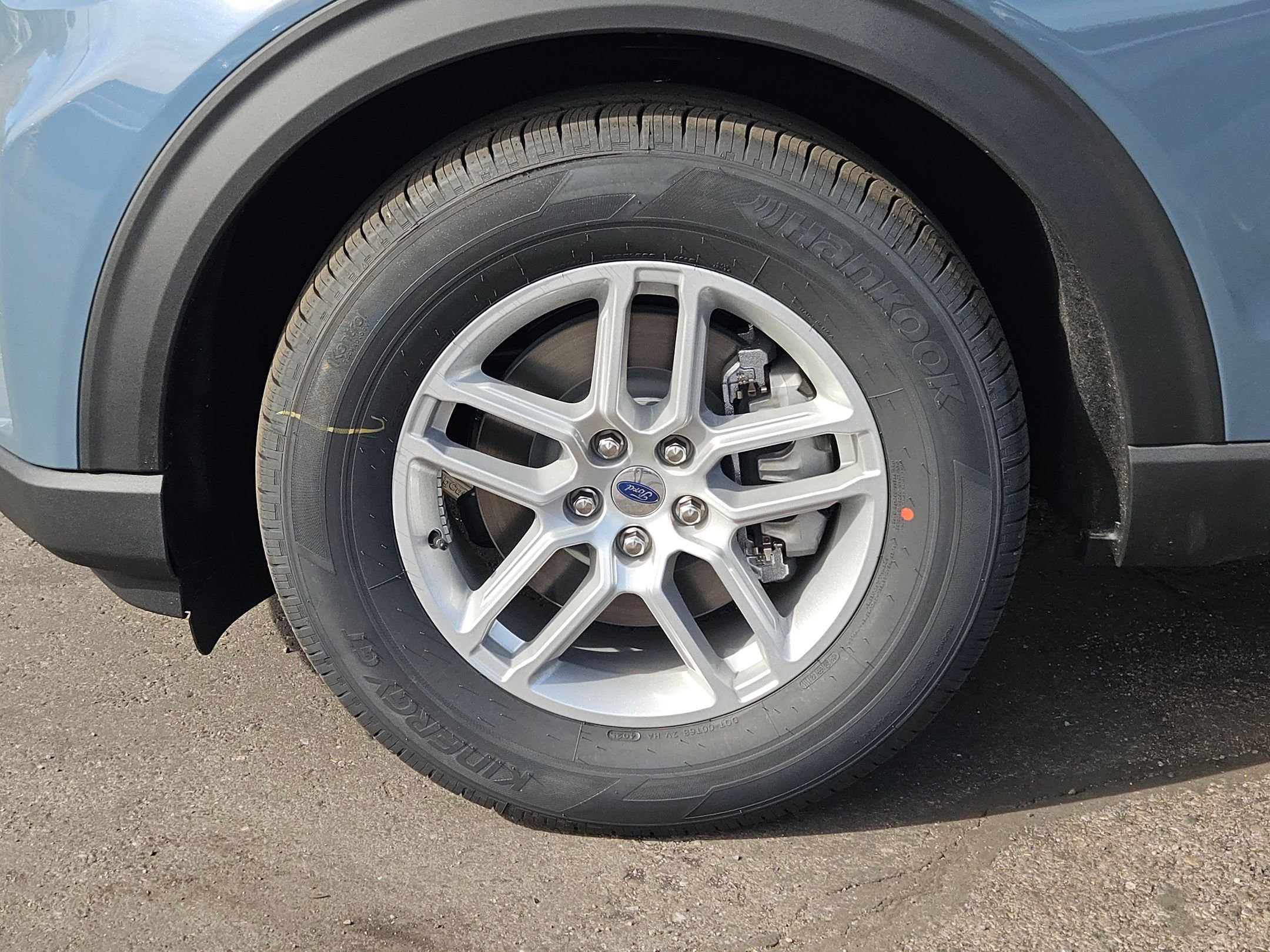 New 2026 Ford Explorer Active w/ Active Comfort Package image 7