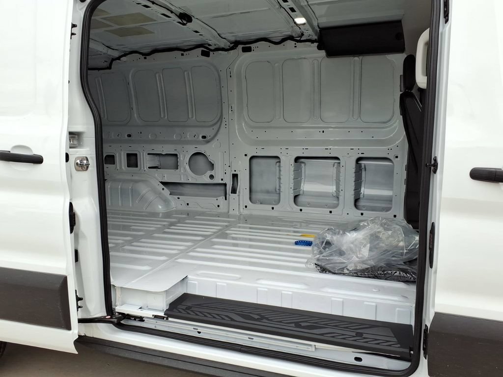 New 2026 Ford Transit 350 148 Low Roof RWD image 9