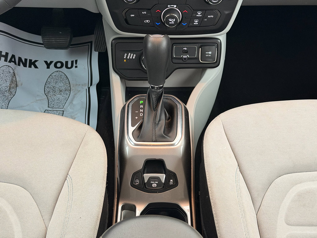 Used 2022 Jeep Renegade Latitude image 26