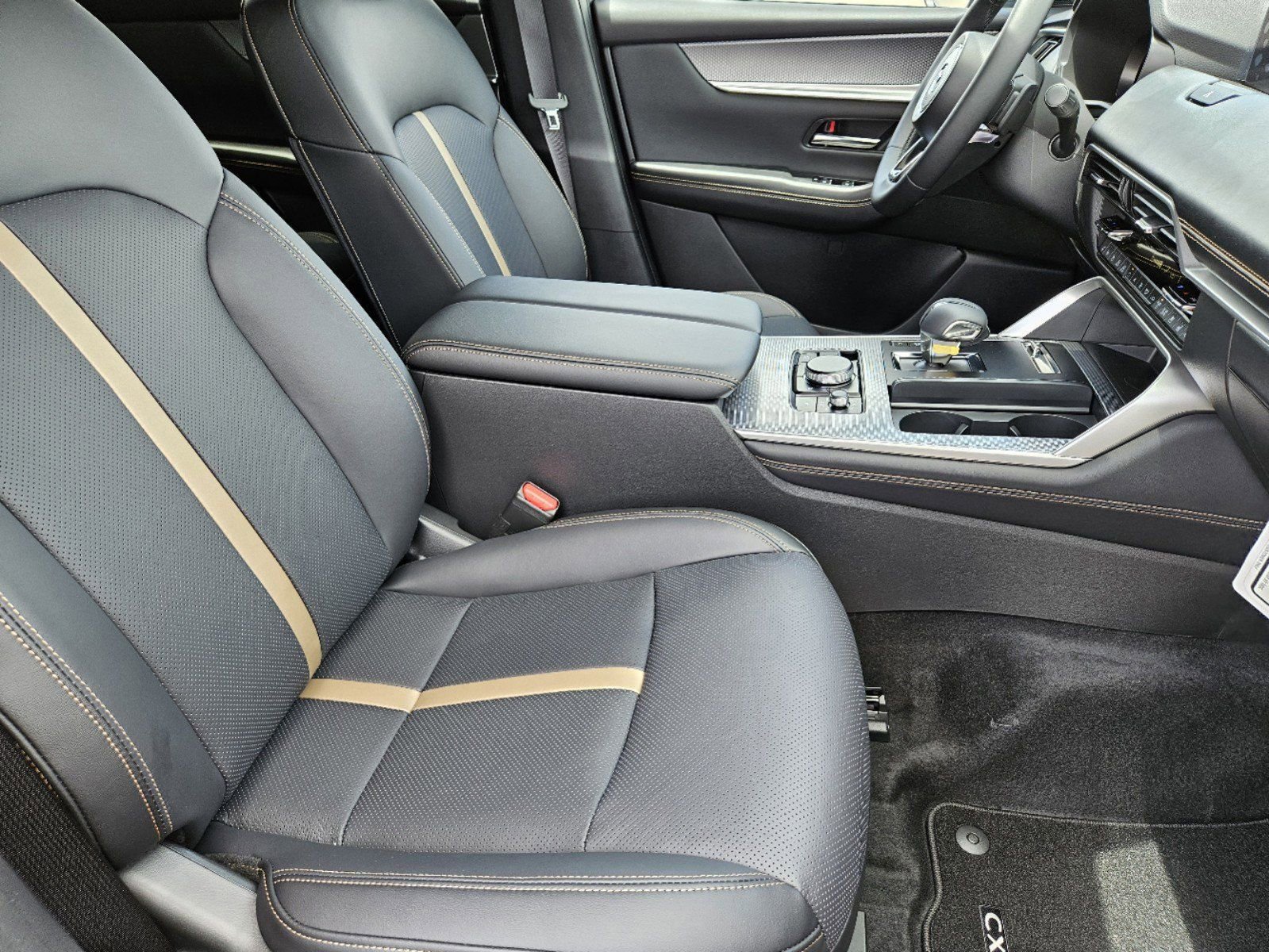 New 2025 MAZDA CX-70 3.3 Turbo S w/ Premium Package image 12