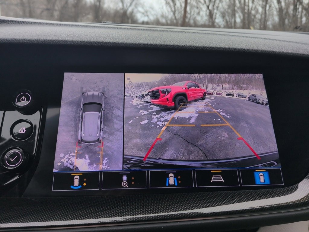 Used 2021 Buick Envision Essence w/ Technology Package I image 44