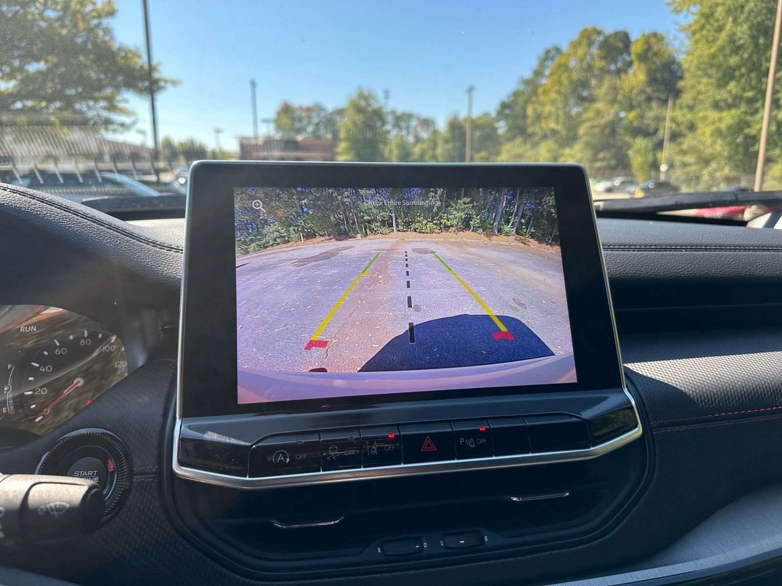 Used 2025 Jeep Compass Trailhawk w/ Trailer Tow Group image 17