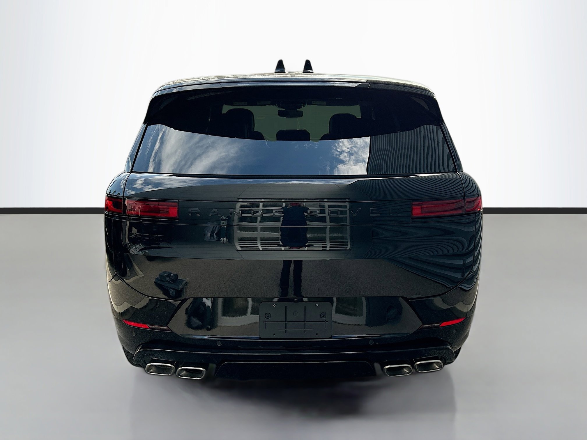 Used 2025 Land Rover Range Rover Sport Dynamic SE image 5