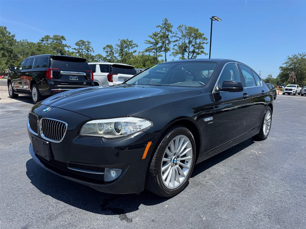 Used 2011 BMW 535i xDrive Sedan AWD/4WD image 4