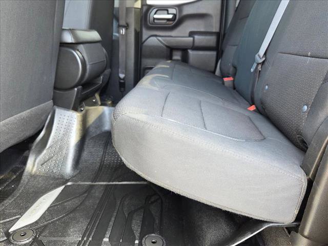 Used 2020 Chevrolet Silverado 1500 Custom w/ Custom Value Package image 18