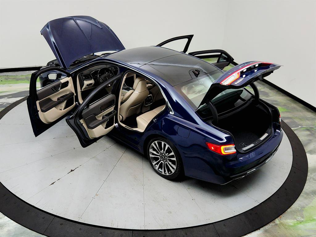 Used 2018 Lincoln Continental Reserve AWD/4WD image 38