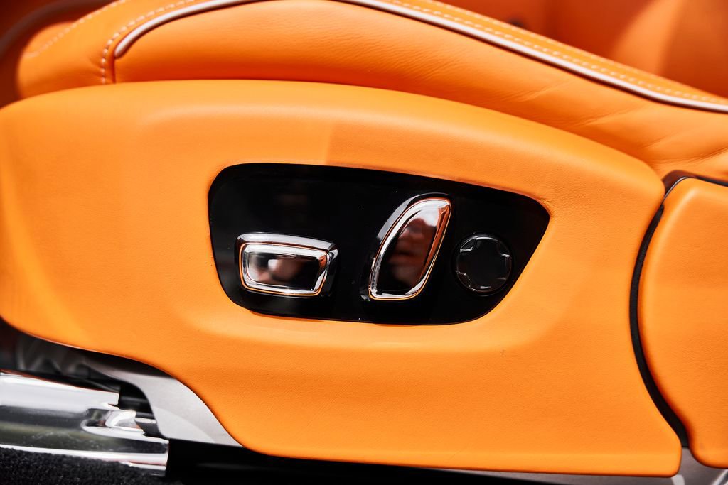 Used 2025 Rolls-Royce Spectre w/ Spectre Launch Package image 34