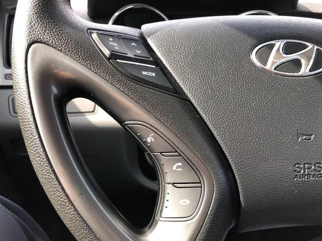 Used 2014 Hyundai Sonata Hybrid image 17