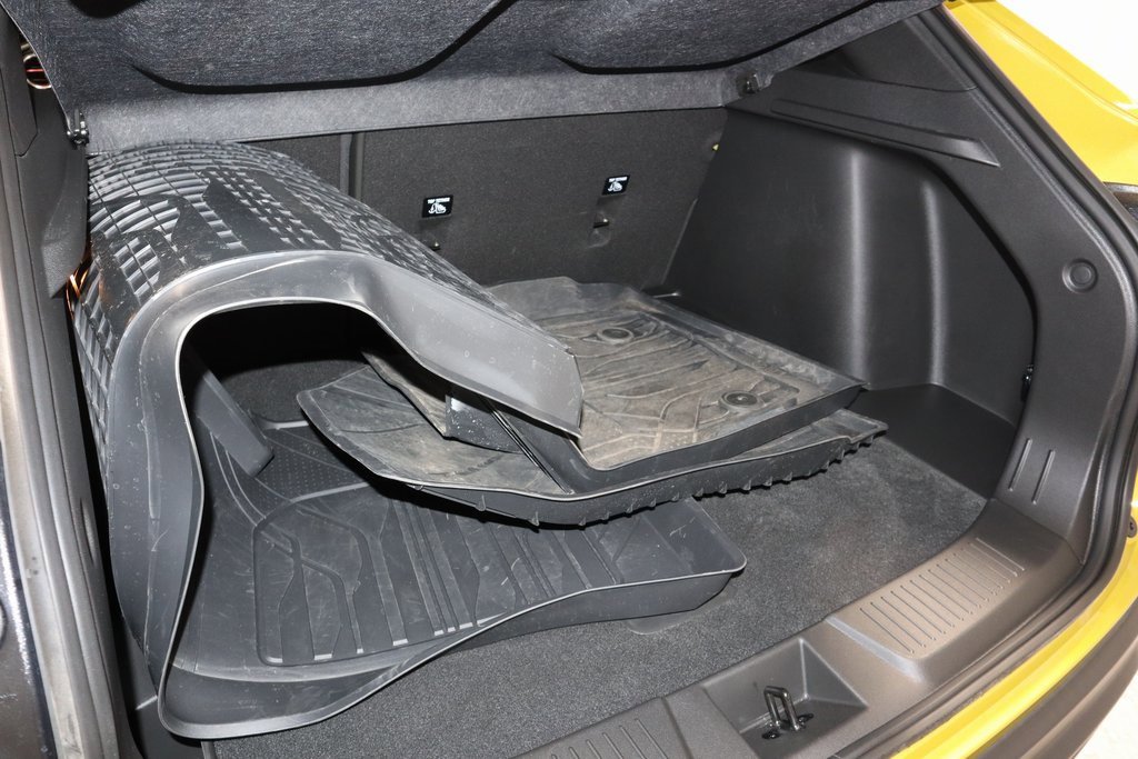 Used 2024 Chevrolet Trax RS w/ Driver Confidence Package image 17