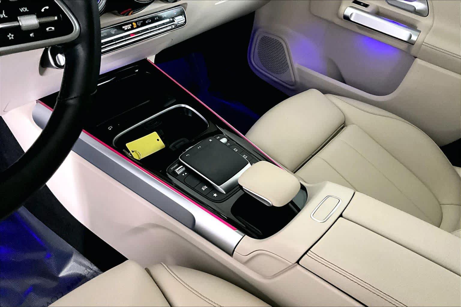 Certified 2022 Mercedes-Benz GLB 250 4MATIC image 17