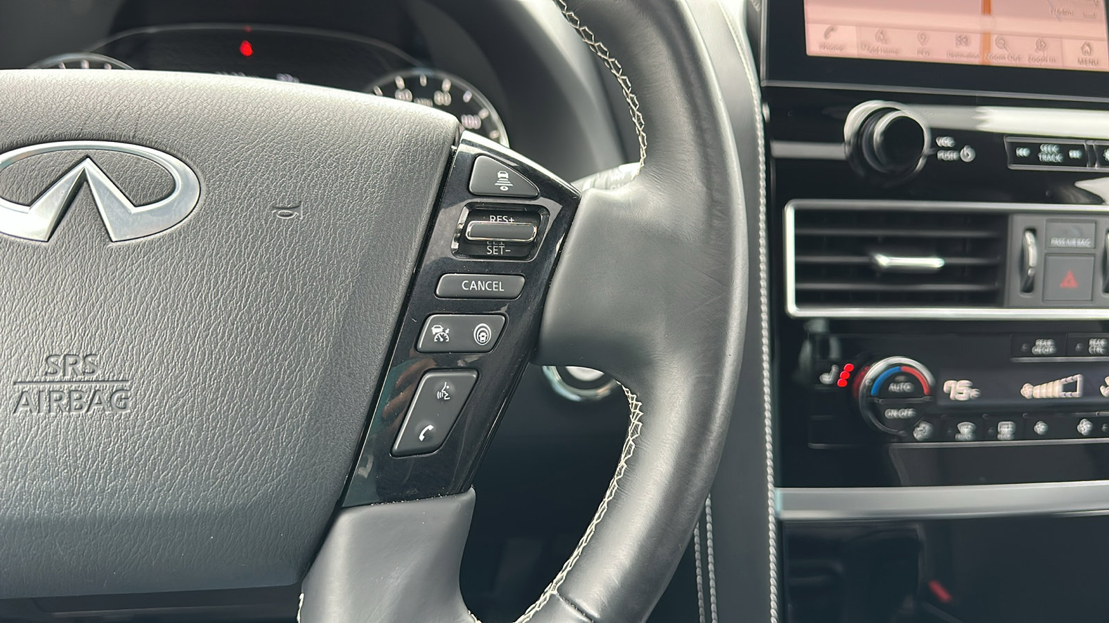 Certified 2023 INFINITI QX80 Premium Select w/ All-Season Package image 18