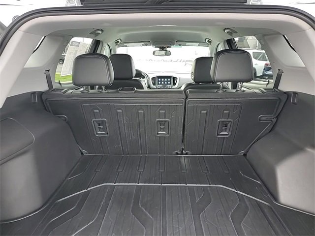 Used 2022 GMC Terrain SLT w/ LPO, Floor Liner Package image 6