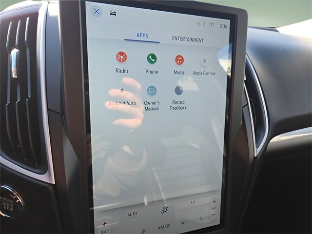 Used 2024 Ford Edge SEL image 16