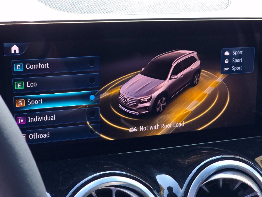 New 2026 Mercedes-Benz GLB 250 4MATIC image 33