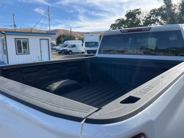 New 2025 Chevrolet Silverado 2500 Custom w/ Custom Value Package image 18