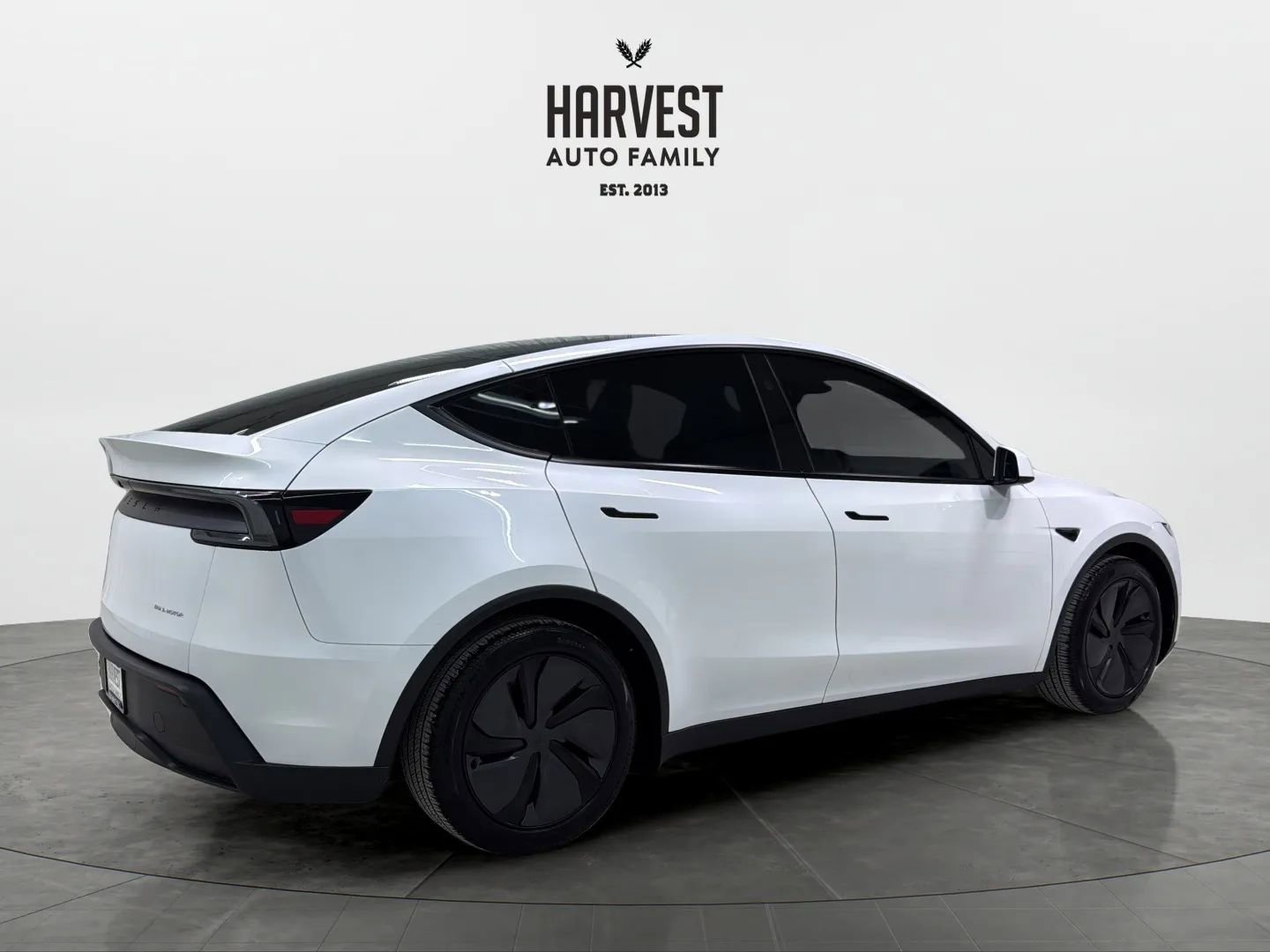 Used 2026 Tesla Model Y Long Range image 7