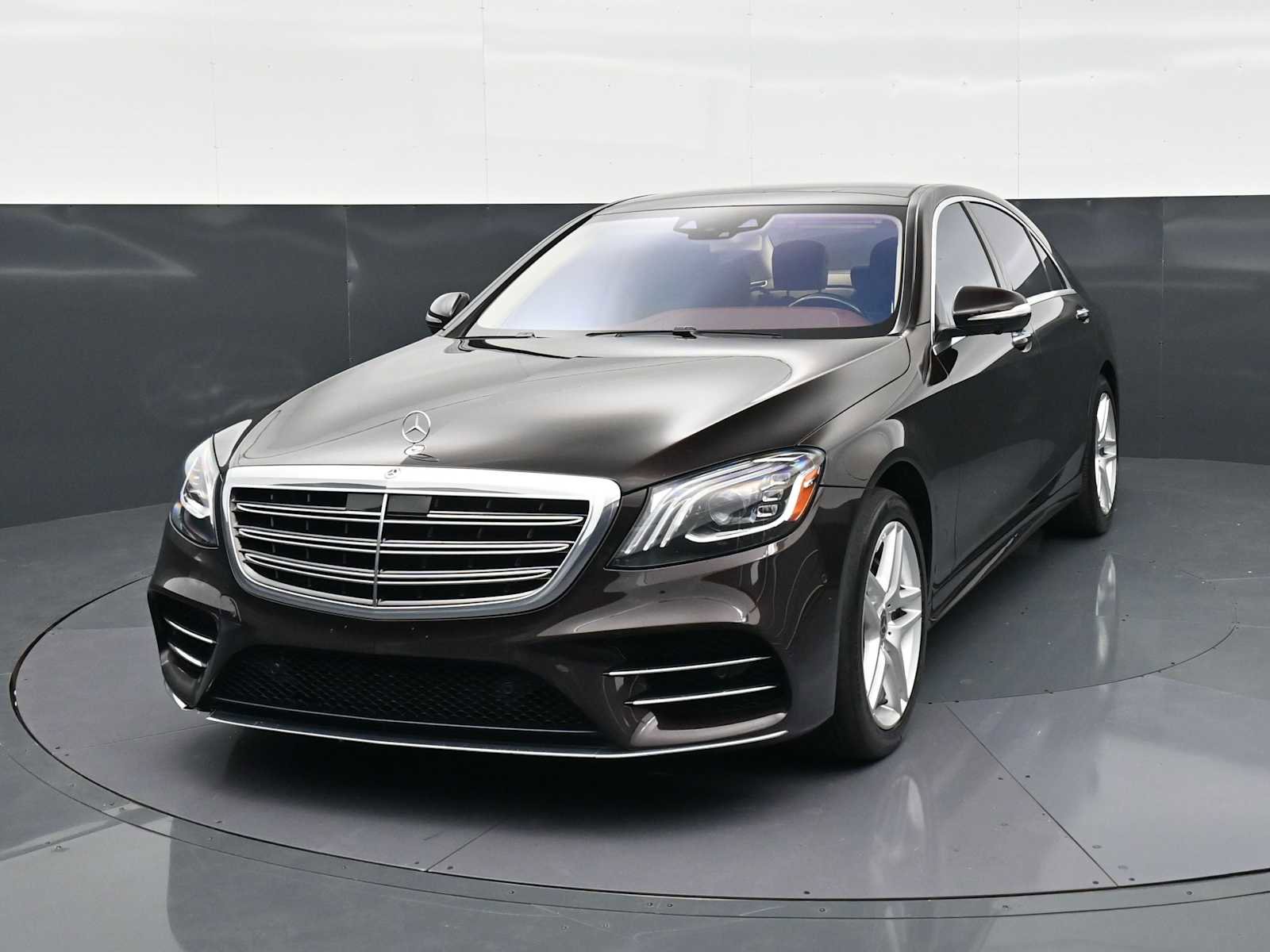 Used 2018 Mercedes-Benz S 560 Sedan image 33