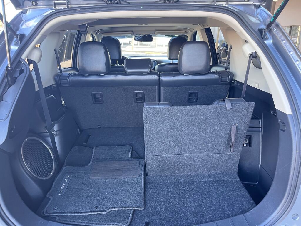 Used 2019 Mitsubishi Outlander SEL image 27