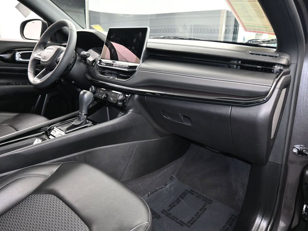 Used 2022 Jeep Compass Altitude image 41