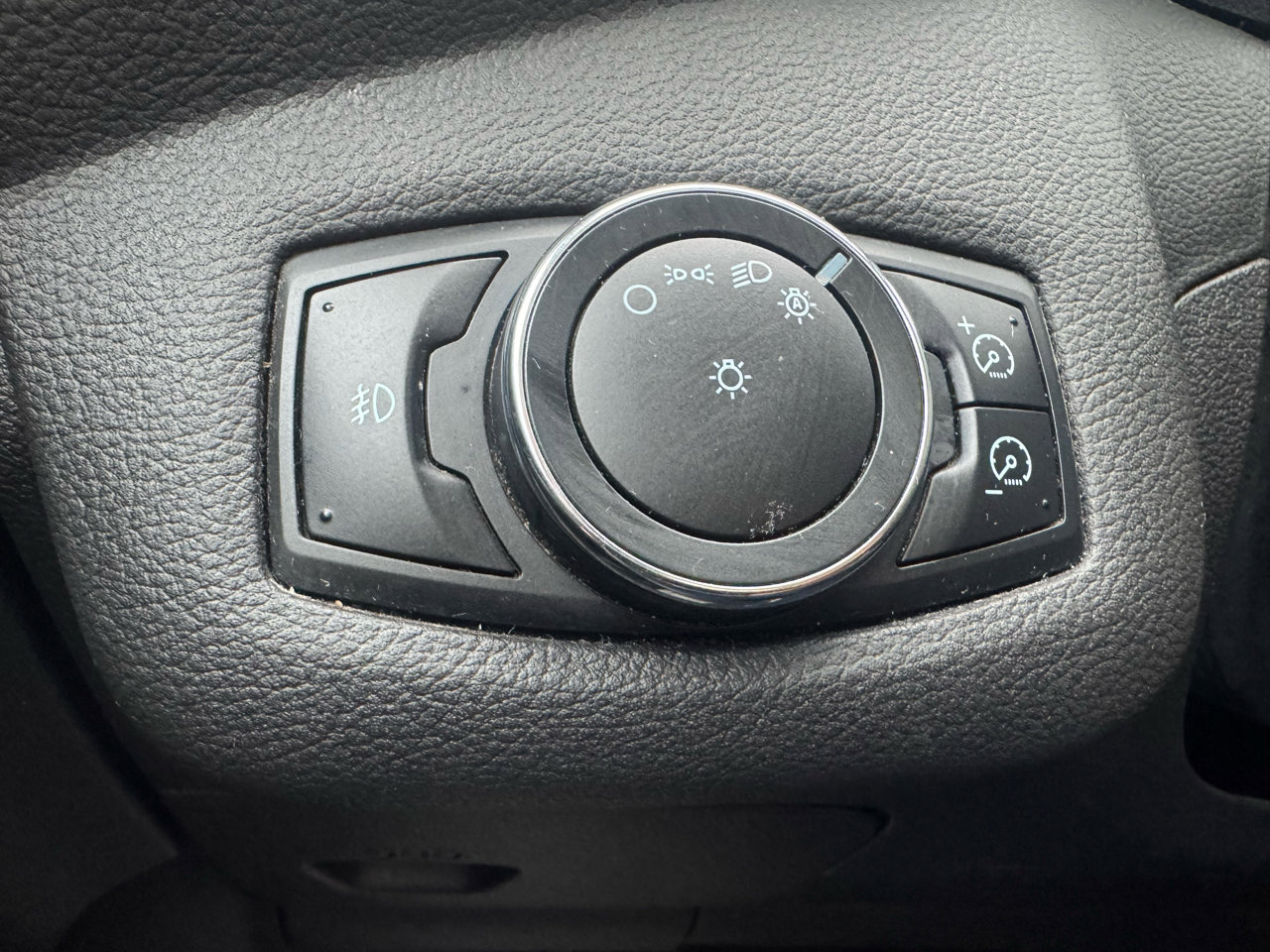 Used 2013 Ford C-MAX Energi SEL image 15