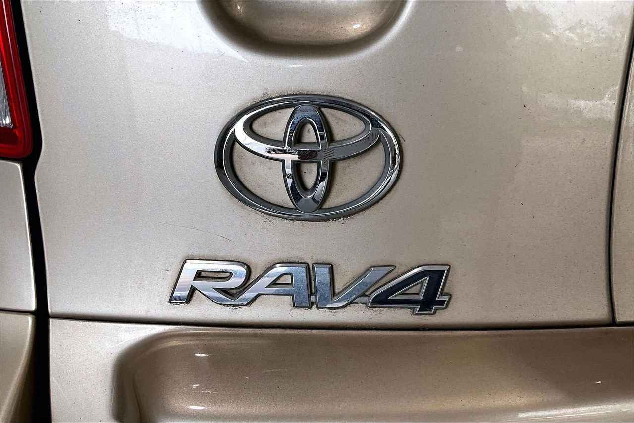 Used 2012 Toyota RAV4 FWD w/ Value Pkg image 9