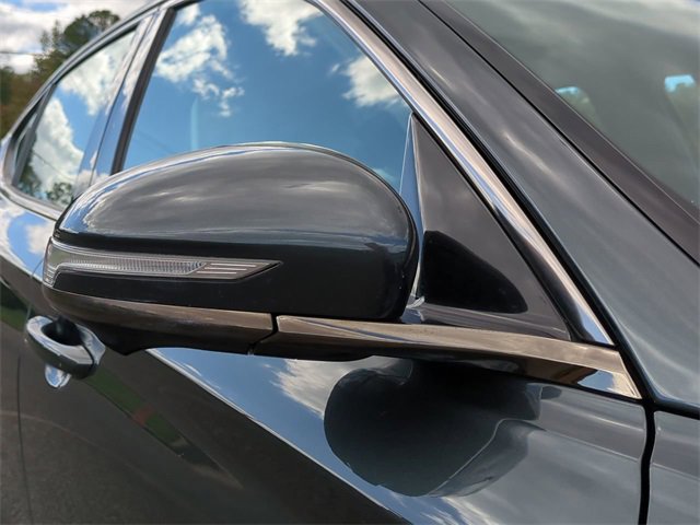 Used 2023 Genesis G70 3.3T w/ Sport Prestige Package image 11