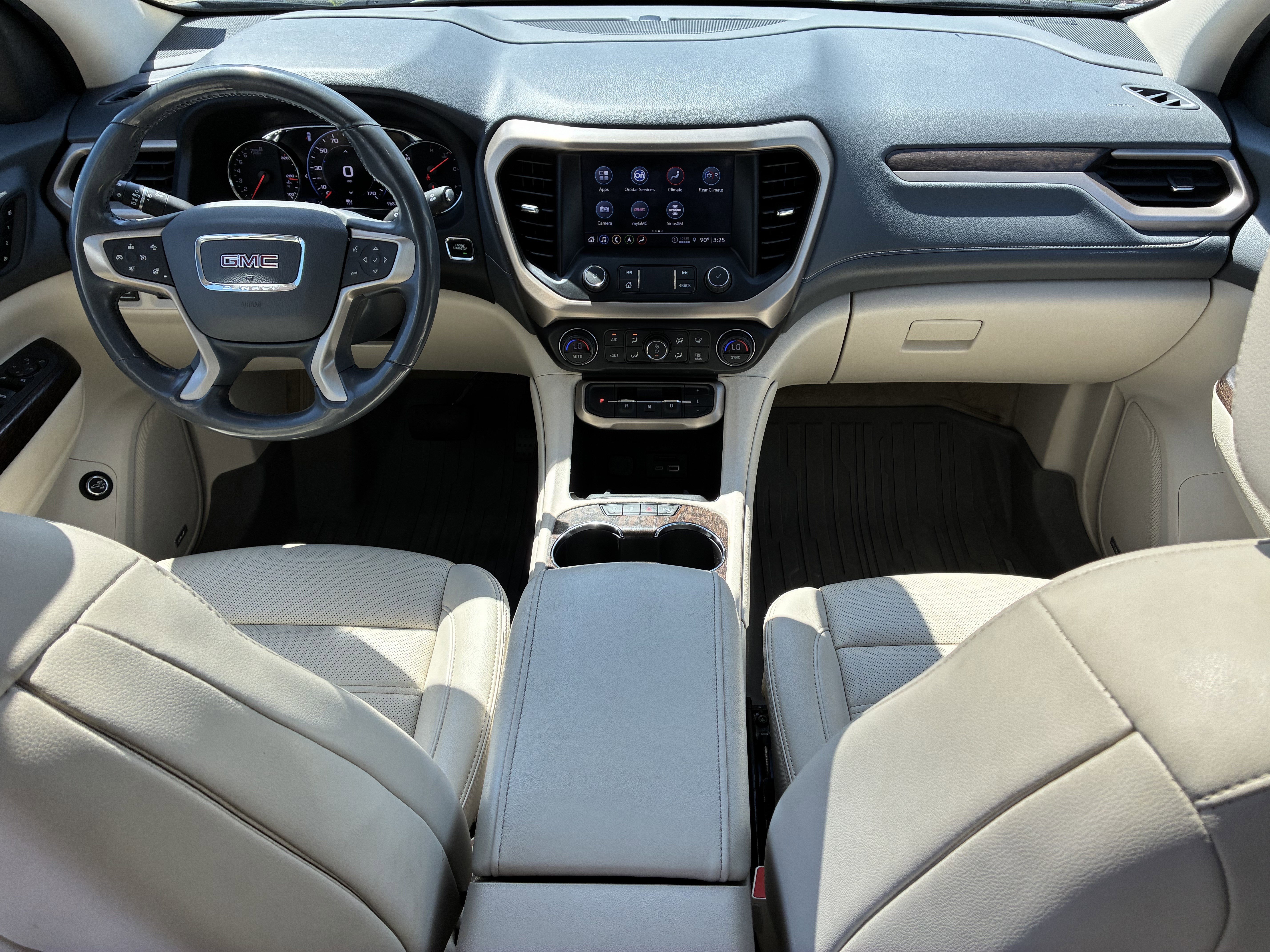 Used 2021 GMC Acadia Denali w/ Denali Technology Package FWD image 19