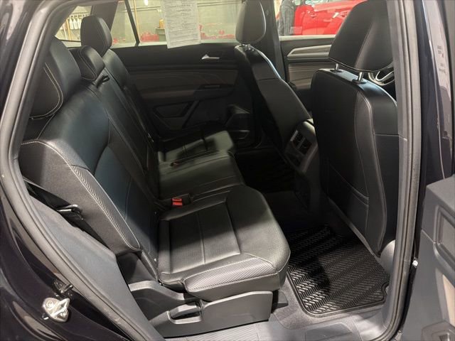 Used 2023 Volkswagen Atlas Cross Sport SE image 12