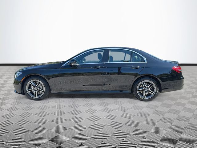 Used 2023 Mercedes-Benz E 350 4MATIC Sedan image 4
