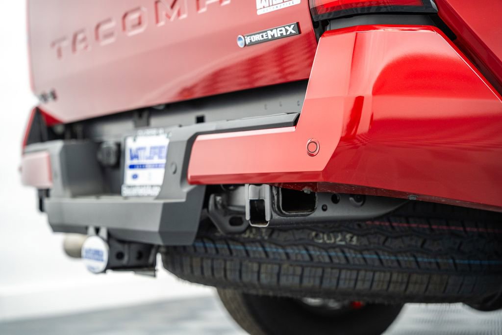 New 2026 Toyota Tacoma TRD Off-Road w/ TRD Off Road Upgrade Package AWD/4WD image 8