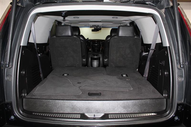 Used 2017 Cadillac Escalade Luxury AWD/4WD image 36