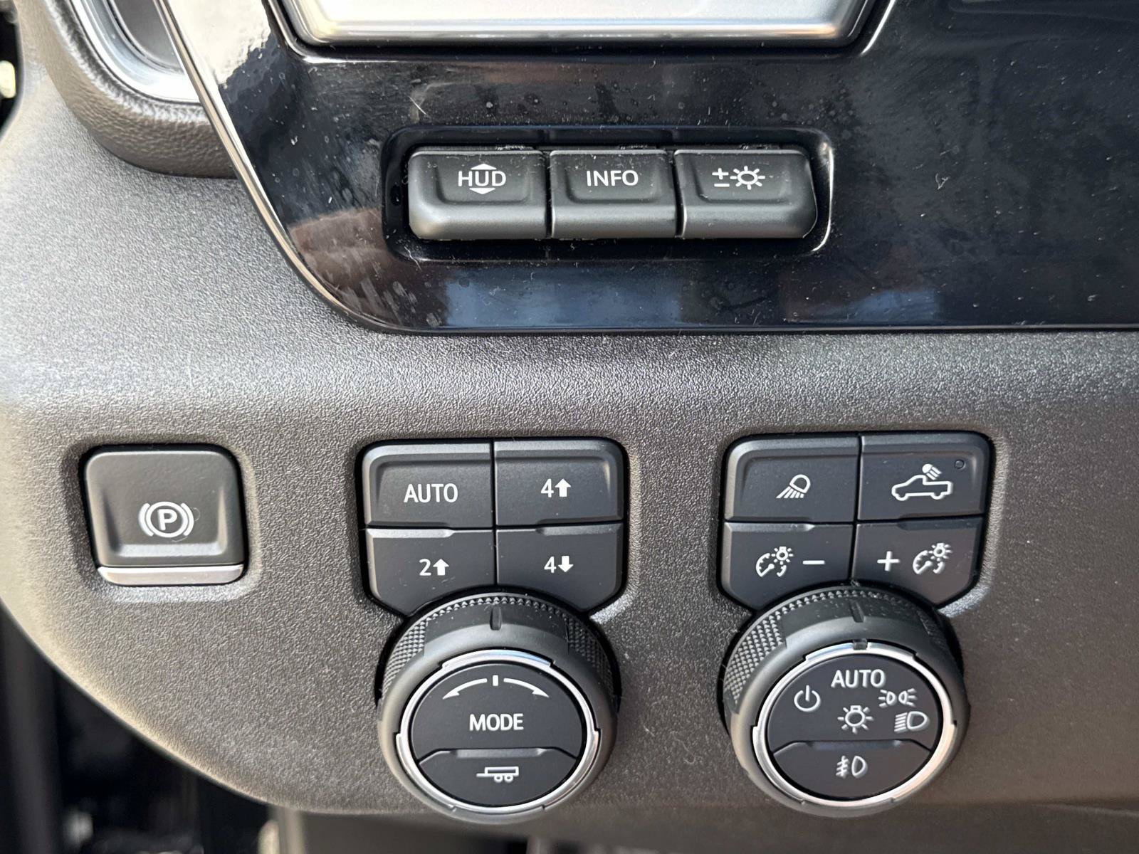 Used 2024 Chevrolet Silverado 2500 LTZ w/ LTZ Plus Package AWD/4WD image 30