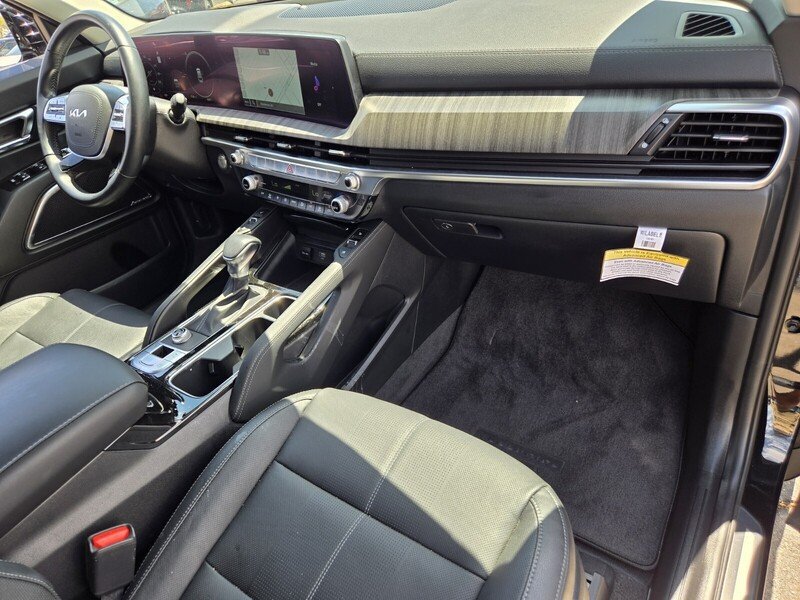 Certified 2025 Kia Telluride SX FWD image 19