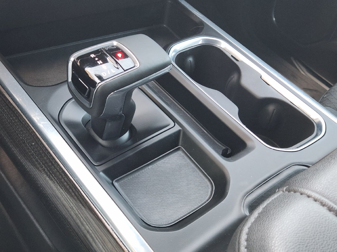 Used 2025 Chevrolet Silverado 1500 LT Trail Boss w/ Convenience Package II AWD/4WD image 19